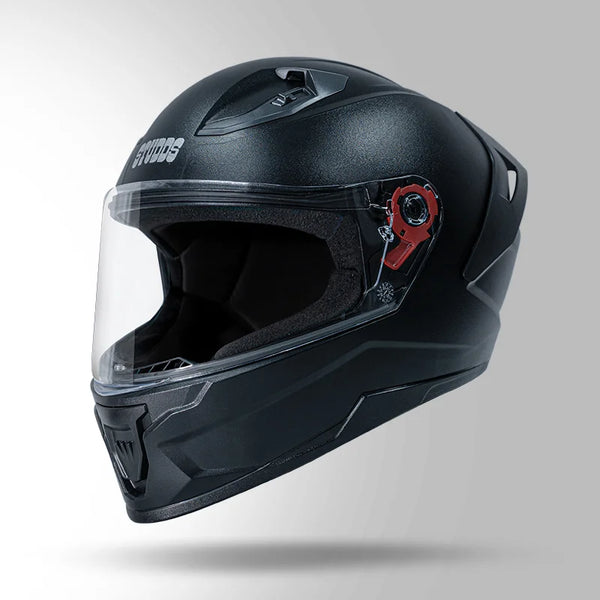 STUDDS RAIDER HELMET